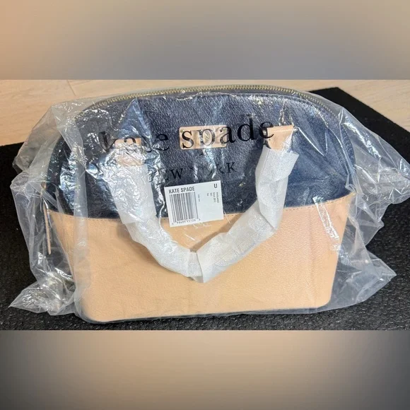 Kate Spade Purse New York Grove Street Carli Crossbody Black/Cream Wallet Clutch - Picture 9 of 9